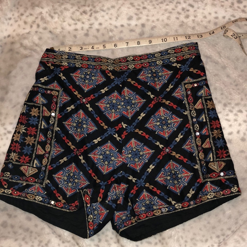 Unique short shorts